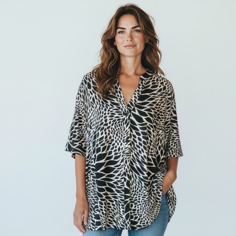 Maggie Barnes Black and Cream Abstract Print V-Neck Tunic